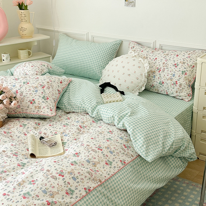 91家纺网 家纺一手货源 找家纺 昔可家纺 2024新款全棉拼接嵌绳款四件套 蘑菇兔兔庄园