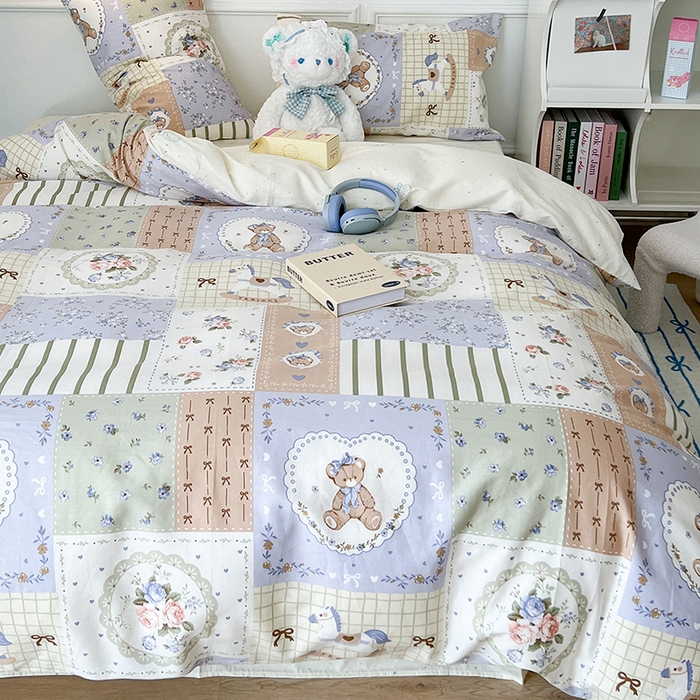 91家纺网 家纺一手货源 找家纺 昔可家纺 2024新款13070全棉四件套系列第二批 木马莉丝熊