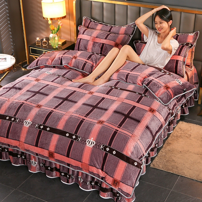 91家纺网 家纺一手货源 找家纺 爱洛 2024新款日产过万爆款印花牛奶绒四件套 雅韵