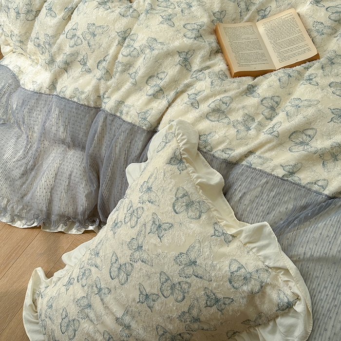 91家纺网 家纺一手货源 找家纺 轻奢坊 2024新款水洗棉剪花四件套-风格二 古韵蝶纱