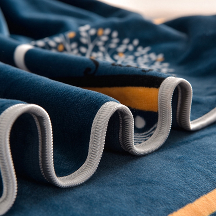 91家纺网 家纺一手货源 找家纺 绒宴 2025新款8.5斤牛奶绒金貂法莱绒床裙款保暖四件套 秋日森林-鹿