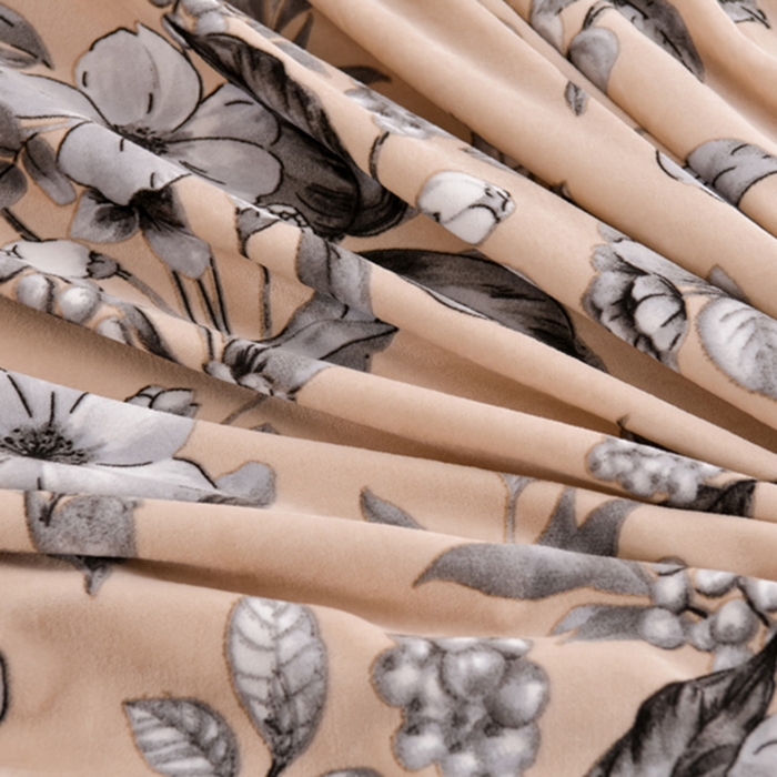 91家纺网 家纺一手货源 找家纺 芯诗曼2025新款8.5斤直播热款高克重牛奶绒法莱绒水晶金貂法莱绒四件套春华秋实