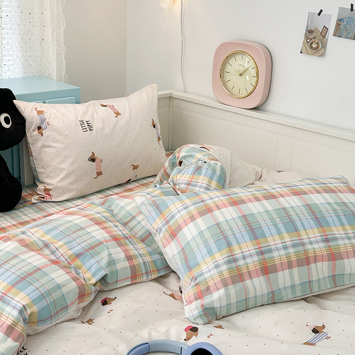 91家纺网 家纺一手货源 找家纺 昔可家纺 2024新款13372全棉亲肤四件套-卡通系列 腊肠小狗狗