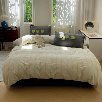 91家纺网 家纺一手货源 找家纺 （总）桃子家居 2024新款A类色织毛巾绣条纹小清新野原混搭纯棉系列四件套