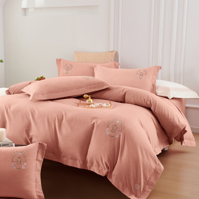 91家纺网 家纺一手货源 找家纺 U品汇 2024新品生态加厚长绒棉纯棉绣花40S全棉磨毛刺绣四件套宽边款 梵诗迪 -豆沙