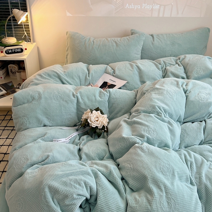 91家纺网 家纺一手货源 找家纺 六巷胡同 2024新款INS博主风山茶花牛奶绒四件套 山茶花-晴水绿