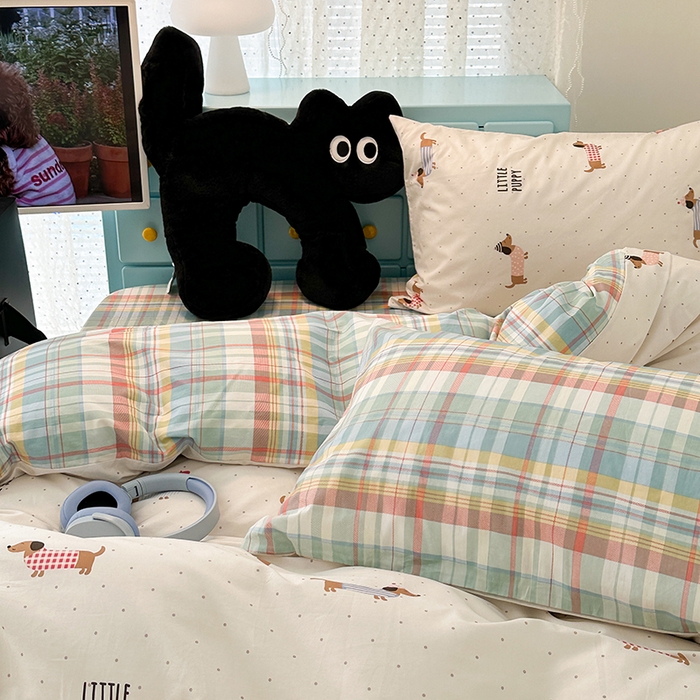 91家纺网 家纺一手货源 找家纺 昔可家纺 2024新款13372全棉亲肤四件套-卡通系列 腊肠小狗狗