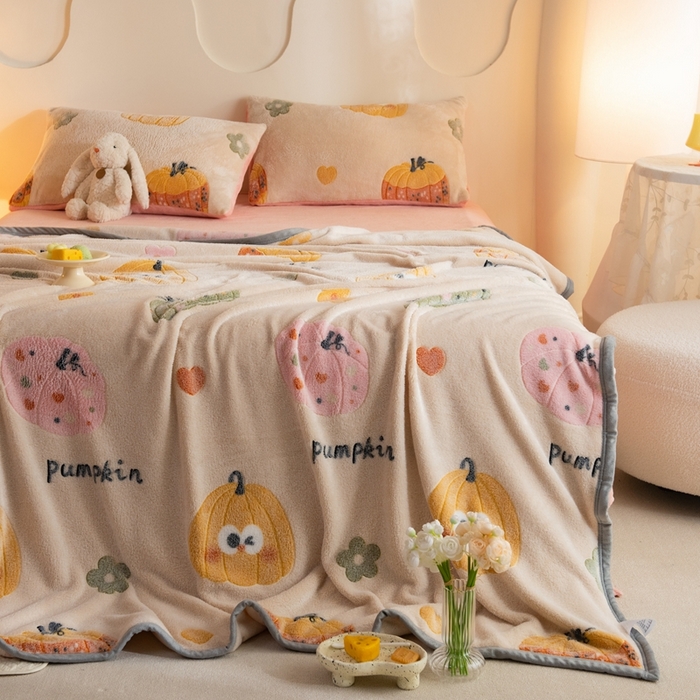 91家纺网 家纺一手货源 找家纺 慕梵家居 2024新款雪花绒多功能包边毛毯 小南瓜