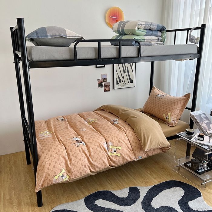 91家纺网 家纺一手货源 找家纺 慕木 2025新款A类印花阳光暖绒棉高克重170克学生宿舍床三件套被芯床垫枕芯上下铺六件套 爱马仕-咖