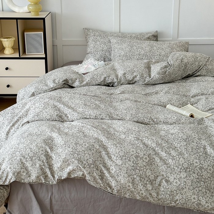 91家纺网 家纺一手货源 找家纺 昔可家纺 2024新款13372全棉亲肤四件套-小花系列 社桑花园