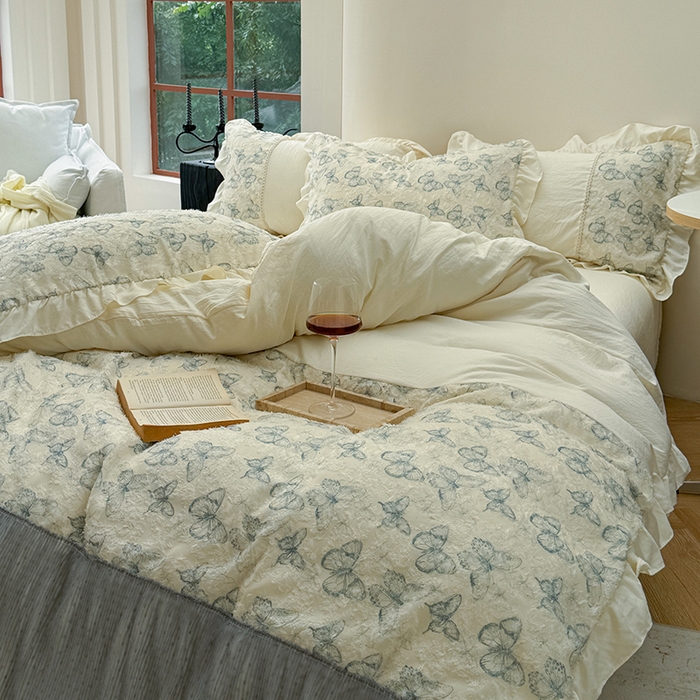 91家纺网 家纺一手货源 找家纺 轻奢坊 2024新款水洗棉剪花四件套-风格二 古韵蝶纱