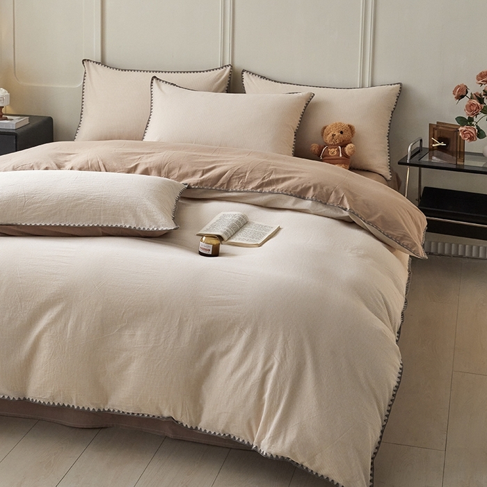 91家纺网 家纺一手货源 找家纺 吉象家纺 2024新款A类全棉色织水洗棉贝壳边三角针四件套    秘境奶咖