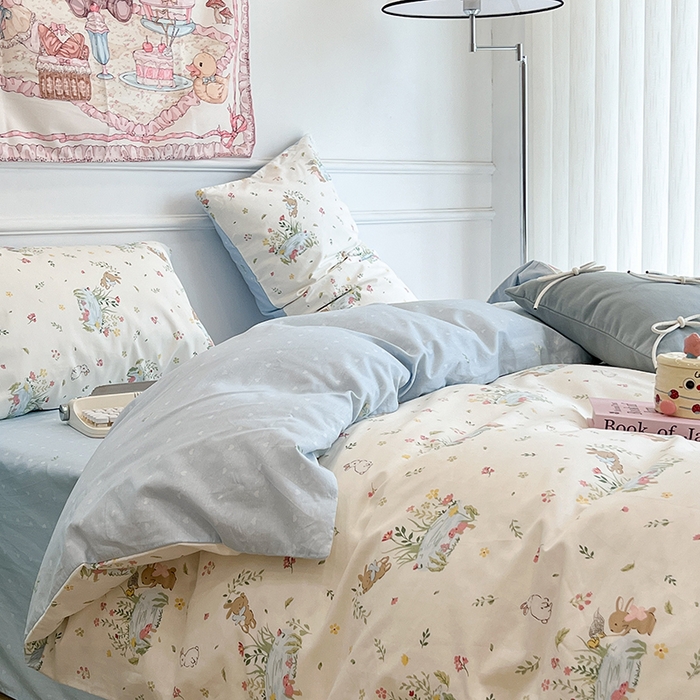 91家纺网 家纺一手货源 找家纺 昔可家纺 2024新款13372全棉亲肤四件套-小清新系列 兔兔的游园会