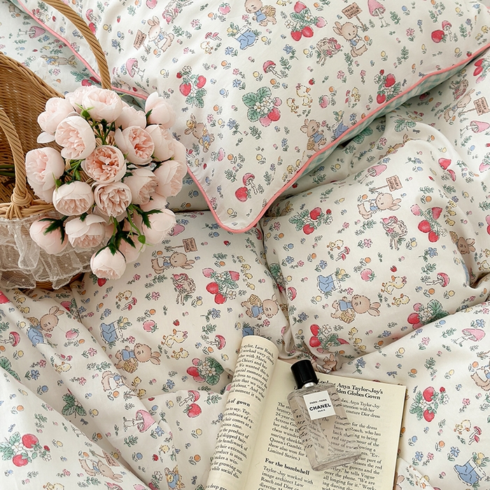 91家纺网 家纺一手货源 找家纺 昔可家纺 2024新款全棉拼接嵌绳款四件套 蘑菇兔兔庄园