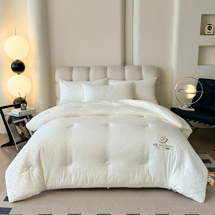 91家纺网 家纺一手货源 找家纺 2025新款A类软棉提花蚕蛹蛋白大豆被被子被芯 软绵蚕蛹大豆被 米白