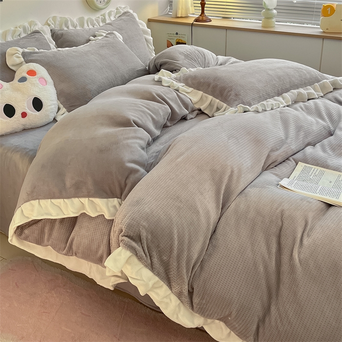 91家纺网 家纺一手货源 找家纺 星座家纺 2025新款华夫格花边款牛奶绒四件套 华夫格-火山灰