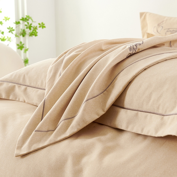 91家纺网 家纺一手货源 找家纺 U品汇 2024新品生态加厚长绒棉纯棉绣花40S全棉磨毛刺绣四件套宽边款 七里香 -香槟金