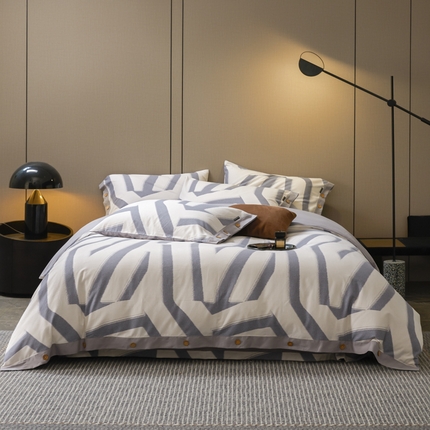 91家纺网 家纺一手货源 找家纺 薏思家纺 2025新款活性生态印花磨毛四件套-纽扣款 魅影灰