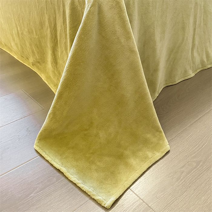 91家纺网 家纺一手货源 找家纺 启程家纺 2024新款A类加厚北极绒拼牛奶绒字母刺绣四件套 北极绒-麦芽黄+浅草绿