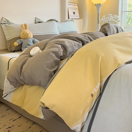 91家纺网 家纺一手货源 找家纺 2024新款全棉印花磨毛系列四件套 小欢喜