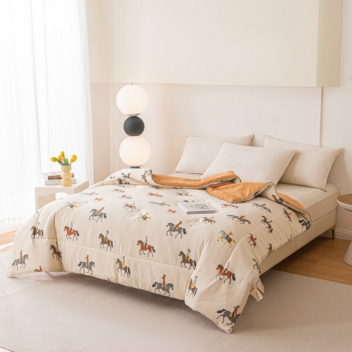 91家纺网 家纺一手货源 找家纺 爱宝被业 2024新款提花云纱棉印花被 马到成功