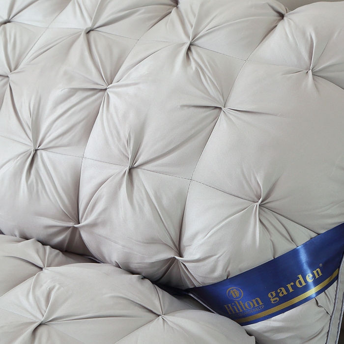 91家纺网 家纺一手货源 找家纺 2024新款扭花枕头枕芯深灰