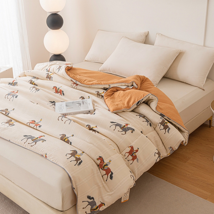 91家纺网 家纺一手货源 找家纺 爱宝被业 2024新款提花云纱棉印花被 马到成功