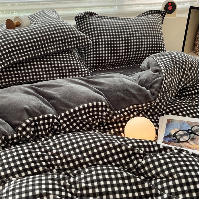 91家纺网 家纺一手货源 找家纺 启程家纺 2024新款无印风A类牛奶绒四件套 小格子-深灰