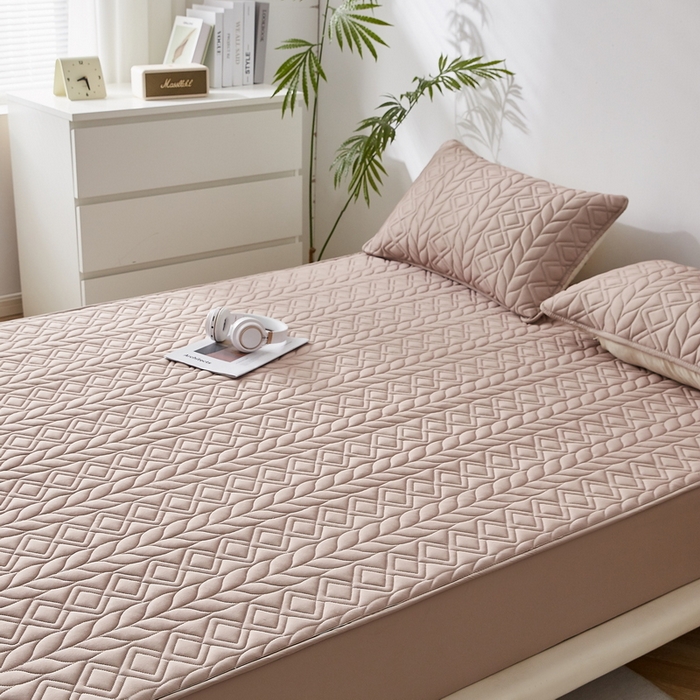 91家纺网 家纺一手货源 找家纺 卡派 2024新款大床款羊毛床笠-富贵竹 富贵竹-卡其