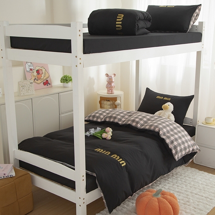 91家纺网 家纺一手货源 找家纺 富宁家纺 2025新款亲肤磨毛学生三件套学生床场景二-青春格子 黑色