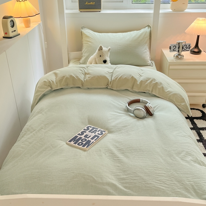 91家纺网 家纺一手货源 找家纺 吉象家纺 2025新款全棉水洗棉三角针学生三件套四件套 秘境-浅绿