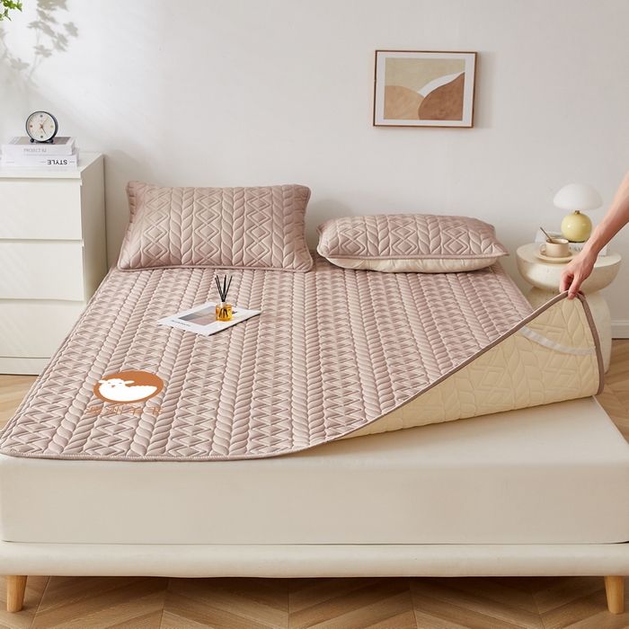 91家纺网 家纺一手货源 找家纺 2024新款水洗棉羊毛床褥大床款-富贵竹系列 富贵竹-卡其