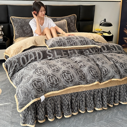 91家纺网 家纺一手货源 找家纺 （总）望淮家纺 2025新款8D雕花牛奶绒四件套