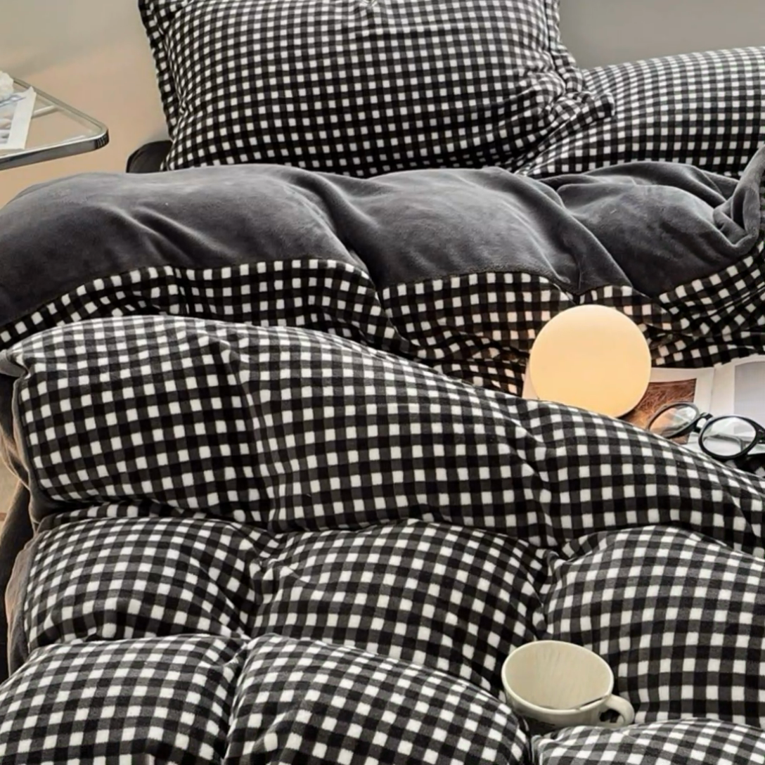 91家纺网 家纺一手货源 找家纺 启程家纺 2024新款无印风A类牛奶绒四件套 小格子-深灰