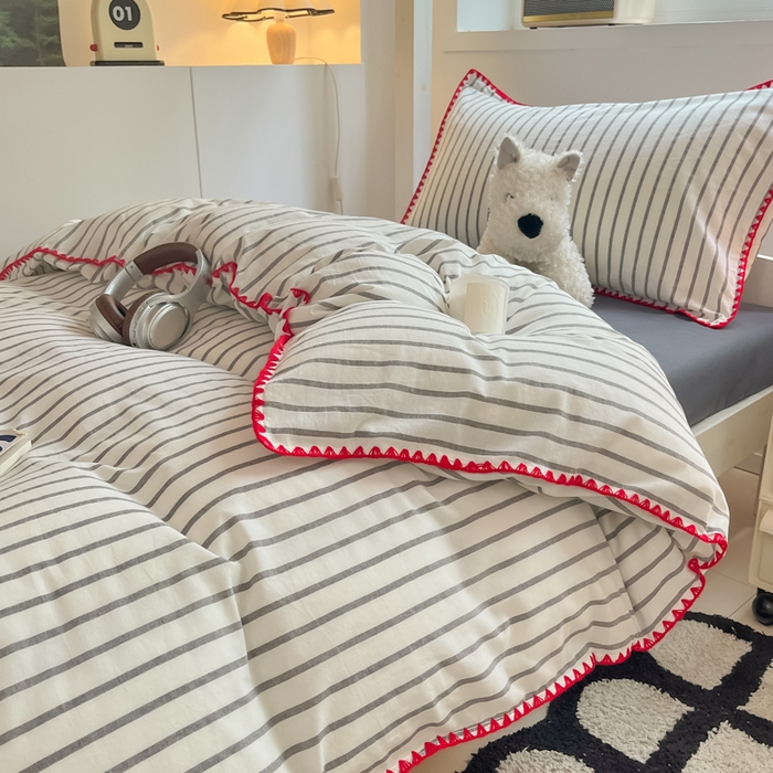 91家纺网 家纺一手货源 找家纺 吉象家纺 2025新款全棉水洗棉三角针学生三件套四件套 时光-浅灰