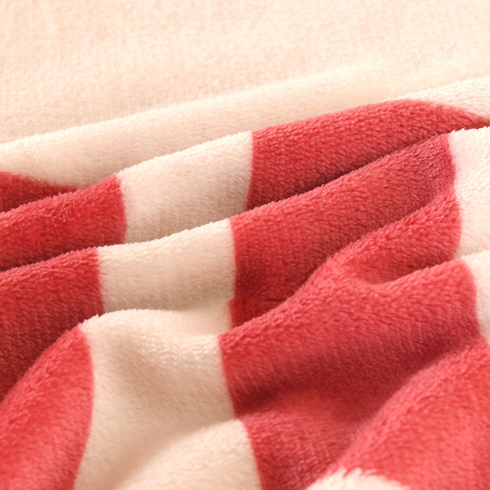 91家纺网 家纺一手货源 找家纺 爱洛家纺 2024新款高克重牛奶绒印花四件套 字母派对