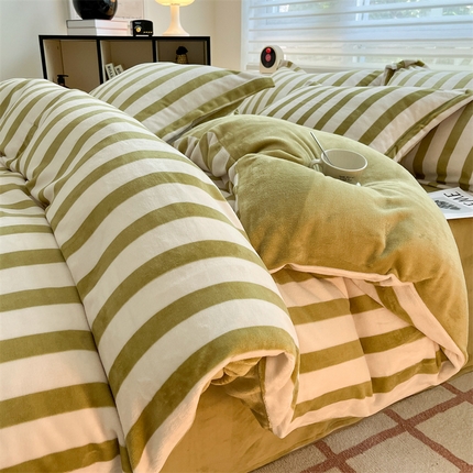 91家纺网 家纺一手货源 找家纺 启程家纺 2024新款无印风A类牛奶绒四件套 条纹-芥末绿