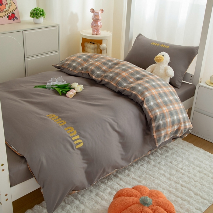 91家纺网 家纺一手货源 找家纺 富宁家纺 2025新款亲肤磨毛学生三件套学生床场景二-青春格子 灰色