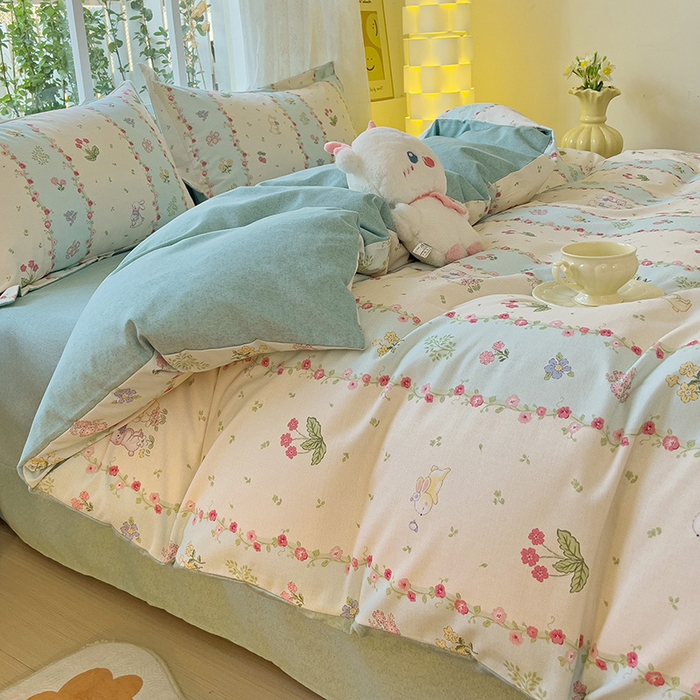 91家纺网 家纺一手货源 找家纺 2024新款全棉印花磨毛系列四件套 花花仙兔