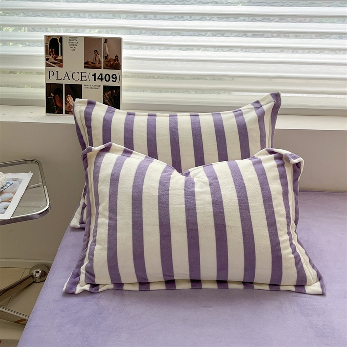 91家纺网 家纺一手货源 找家纺 启程家纺 2024新款无印风A类牛奶绒四件套 条纹-紫