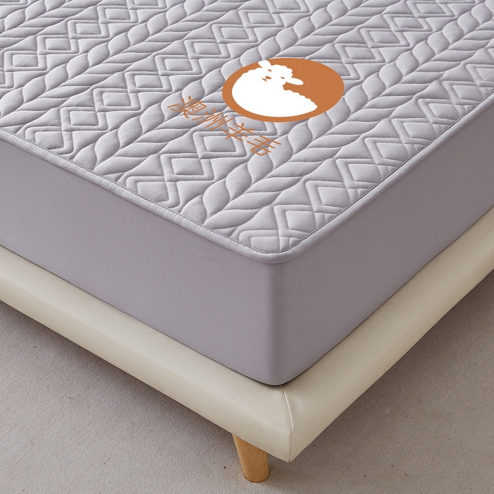 91家纺网 家纺一手货源 找家纺 （总）卡派 2024新款大床款羊毛床笠-富贵竹