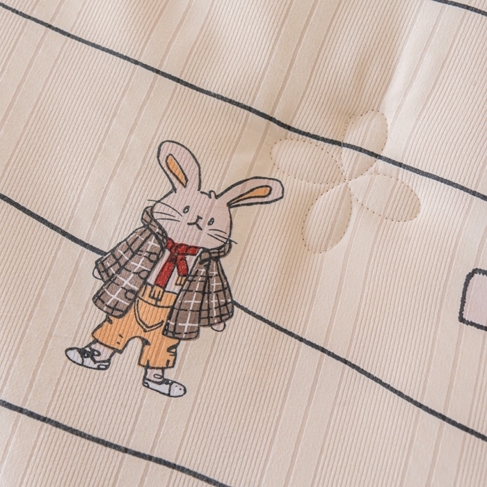 91家纺网 家纺一手货源 找家纺 爱宝被业 2024新款提花云纱棉印花被 时尚兔