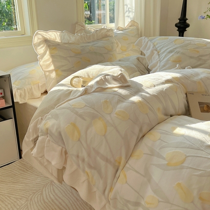 桃子家居 2024新款A类高克重230克3D立体雕花烂花提花着色郁金香少女花边款简单款牛奶绒四件套 绒花边烂花-郁金香奶油黄