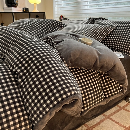 91家纺网 家纺一手货源 找家纺 启程家纺 2024新款无印风A类牛奶绒四件套 小格子-深灰