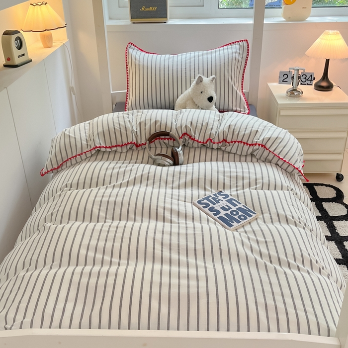 91家纺网 家纺一手货源 找家纺 吉象家纺 2025新款全棉水洗棉三角针学生三件套四件套 时光-浅灰