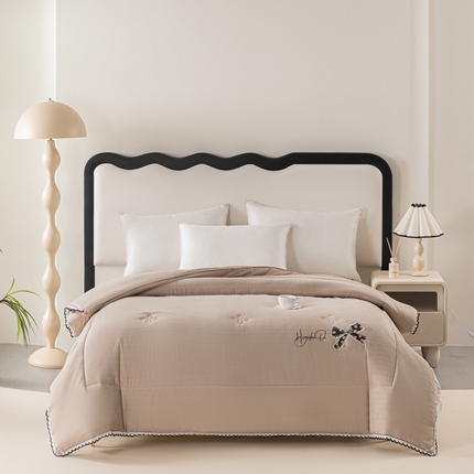 91家纺网 家纺一手货源 找家纺 （总）爱宝被业 2024新款糯糯棉绣花纤维被