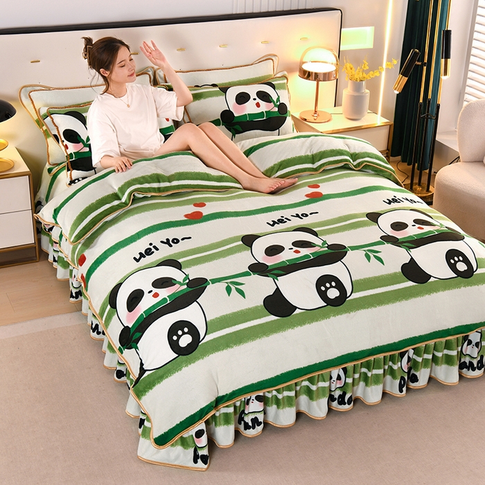 91家纺网 家纺一手货源 找家纺 爱洛家纺 2024新款高克重牛奶绒印花四件套 小熊猫