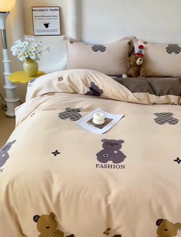 91家纺网 家纺一手货源 找家纺 2024新款全棉印花磨毛系列四件套 欧尼熊