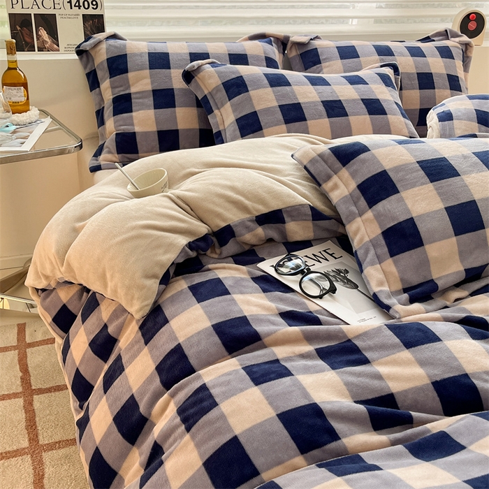 91家纺网 家纺一手货源 找家纺 启程家纺 2024新款无印风A类牛奶绒四件套 大格子-蓝灰