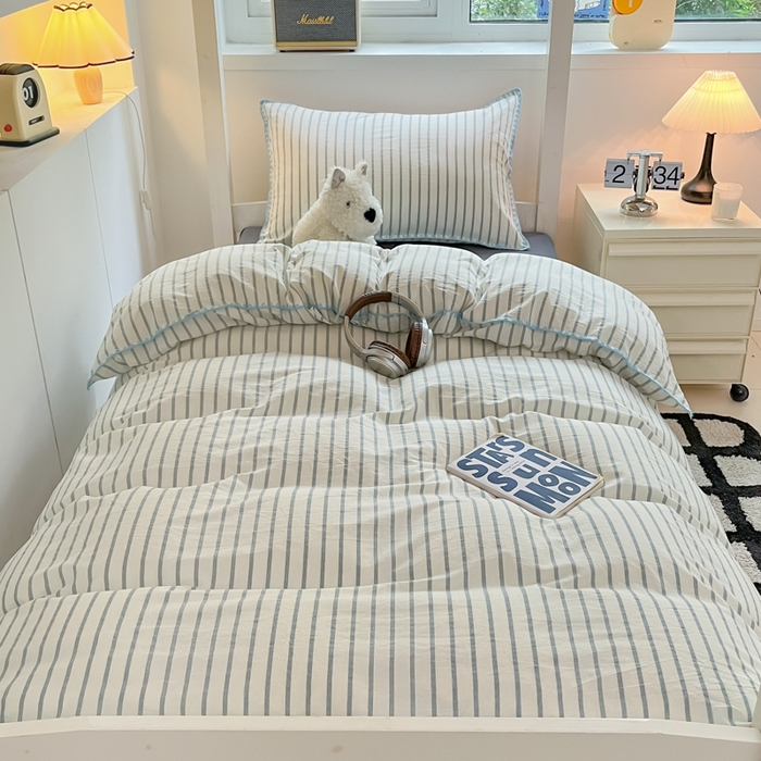 91家纺网 家纺一手货源 找家纺 吉象家纺 2025新款全棉水洗棉三角针学生三件套四件套 时光-浅蓝